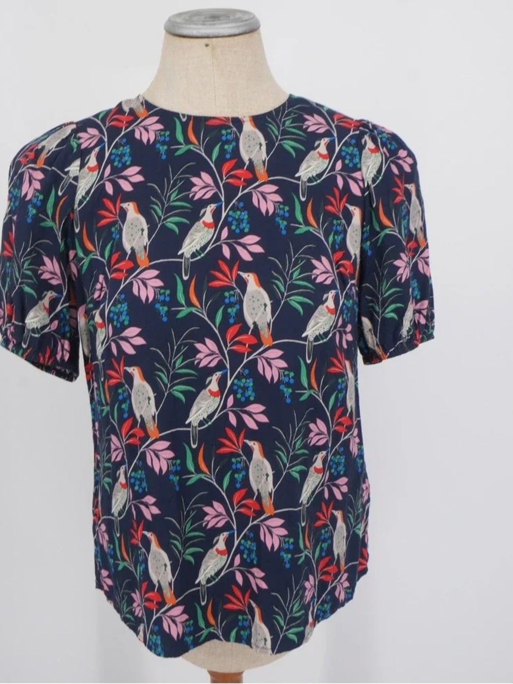 Boden Bird Print Blouse Womens 2 Navy Silk Blend Blouse
